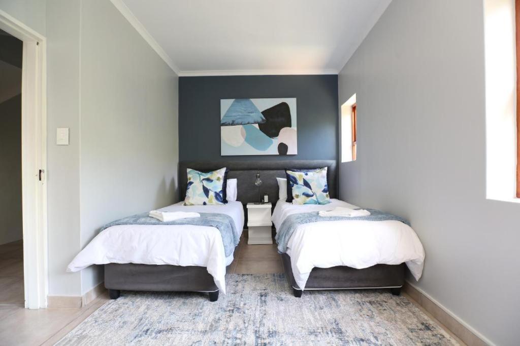 Heavenly Hideaway In Hout Bay